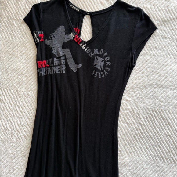 Black Graphic T-Shirt Dress - Picture 4 of 5
